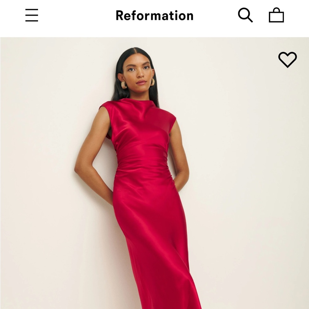 Reformation Veida dress in lipstick color. Size 8. In perfect condition!